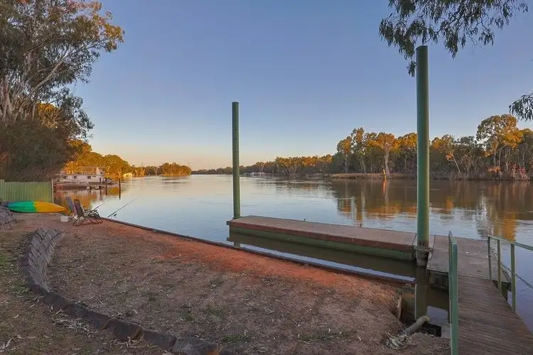 32 Hendy Road, Buronga NSW 2739