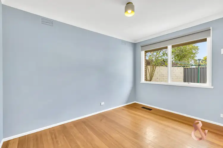 Fifth view of Homely house listing, 10 Bruce St, Lalor VIC 3075