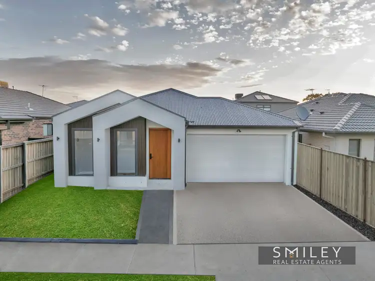8 DAVIS CCT, Wollert VIC 3750