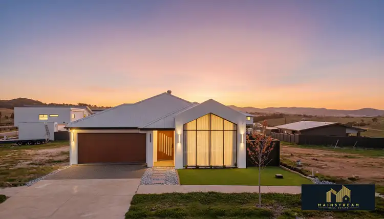 32 Manicaros Terrace, Whitlam ACT 2611