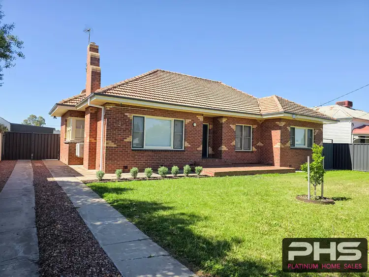 9 Muir Avenue, Kerang VIC 3579