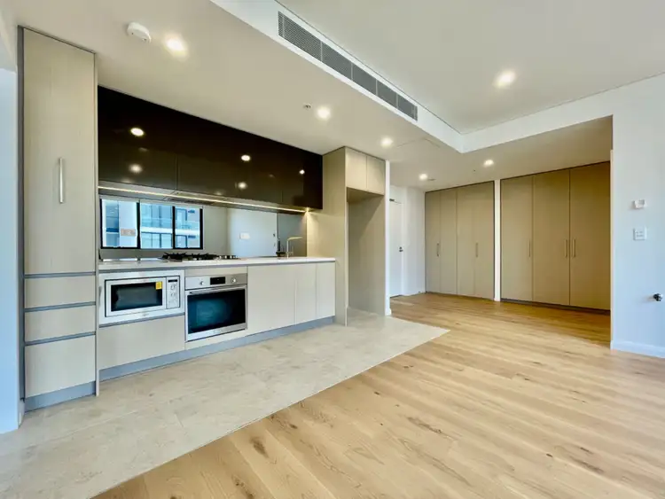 32 Civic Way, Rouse Hill NSW 2155