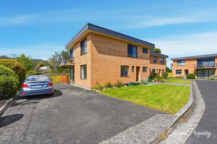 11/13 Windsor Street, Kingston Beach TAS 7050