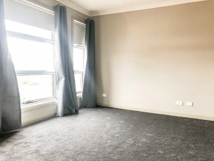 Fifth view of Homely house listing, 12 MULLER COURT, Mount Clear VIC 3350