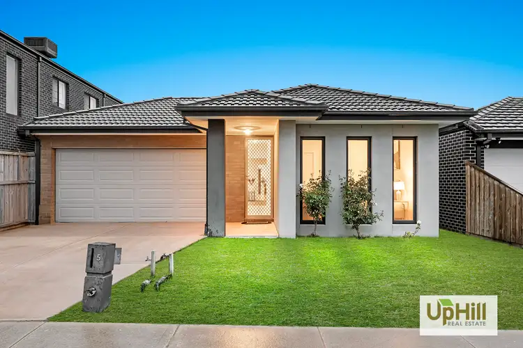 5 Ethan Terrace, Cranbourne East VIC 3977