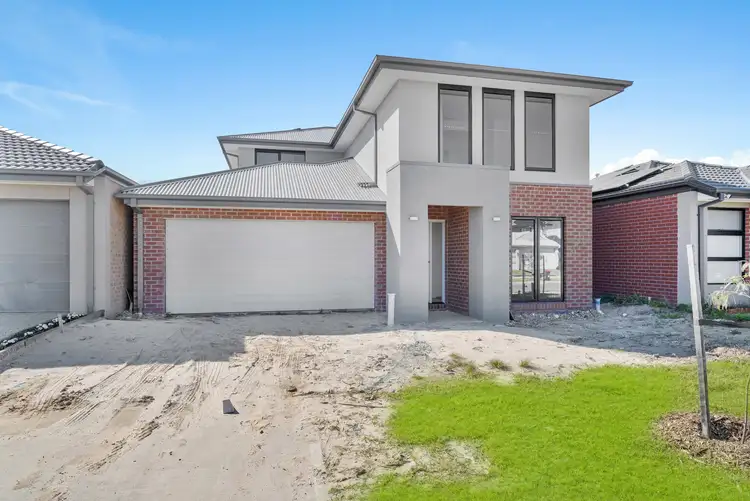 72 Fairground Promenade, Berwick VIC 3806