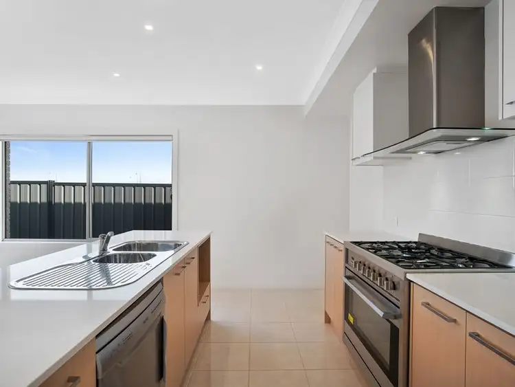 Fifth view of Homely house listing, 8 Firelight Drive, Tarneit VIC 3029