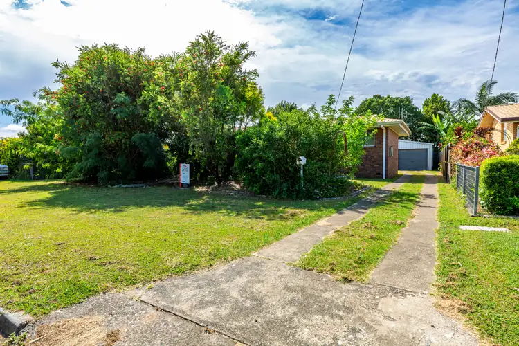3 Sunset Drive, Thabeban QLD 4670