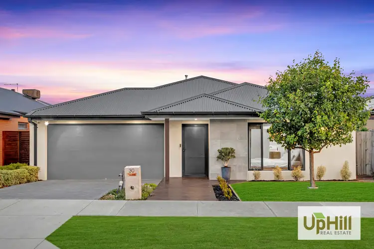 30 Capstone Street, Clyde VIC 3978