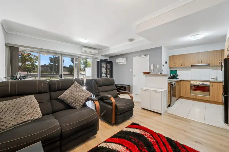 Fifth view of Homely unit listing, 2/105 Wentworth Parade, Success WA 6164