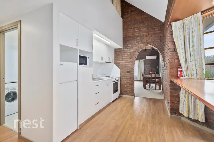 Second view of Homely apartment listing, Flat 2/3-11 Manor Gardens, Kingston TAS 7050