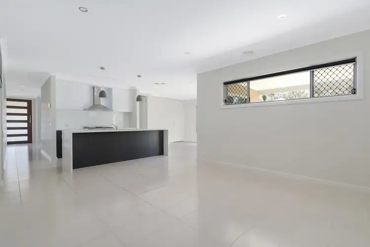 Fourth view of Homely house listing, 4 MCDOUGALL GROVE, Wodonga VIC 3690