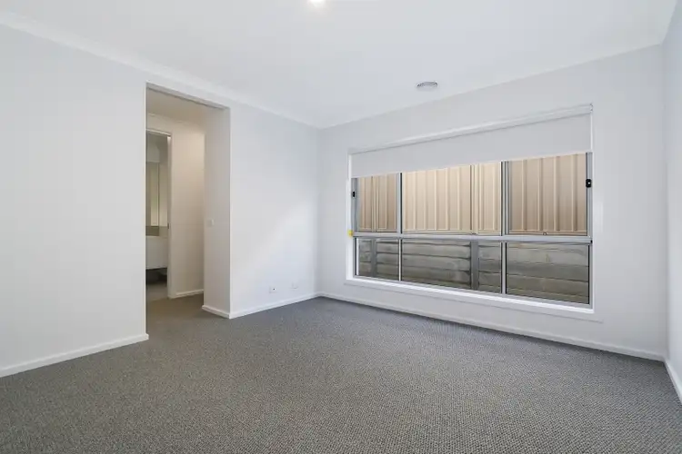 Fifth view of Homely house listing, 34 DARTNELL CRESCENT, Wodonga VIC 3690