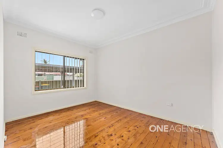 Fourth view of Homely unit listing, 1/163 Windang Road, Windang NSW 2528