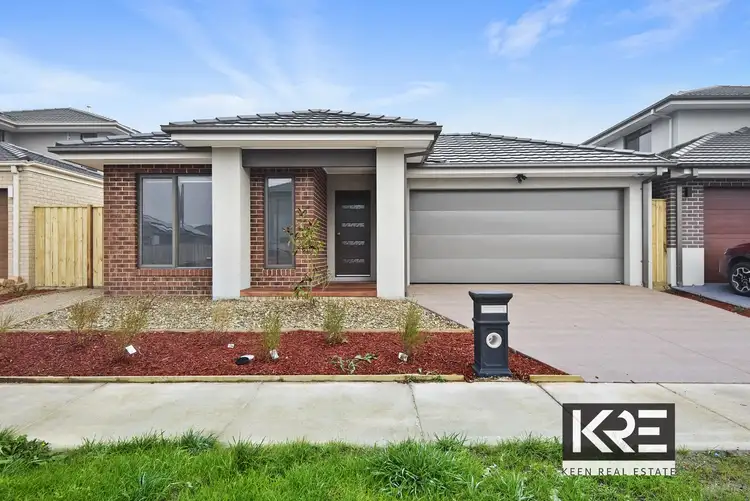 30 Trojan Crescent, Clyde North VIC 3978