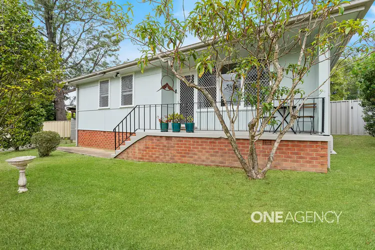 10 Leonard Street, Bomaderry NSW 2541