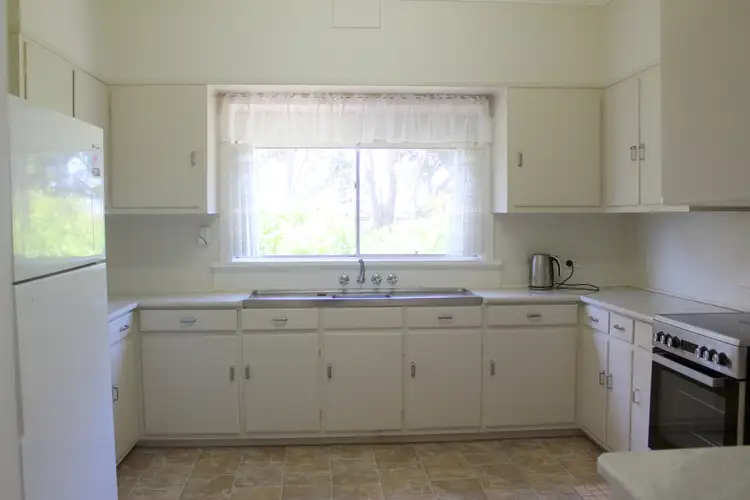 Fifth view of Homely house listing, 1 Goldsworthy Street, Nhill VIC 3418