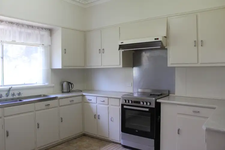 Sixth view of Homely house listing, 1 Goldsworthy Street, Nhill VIC 3418