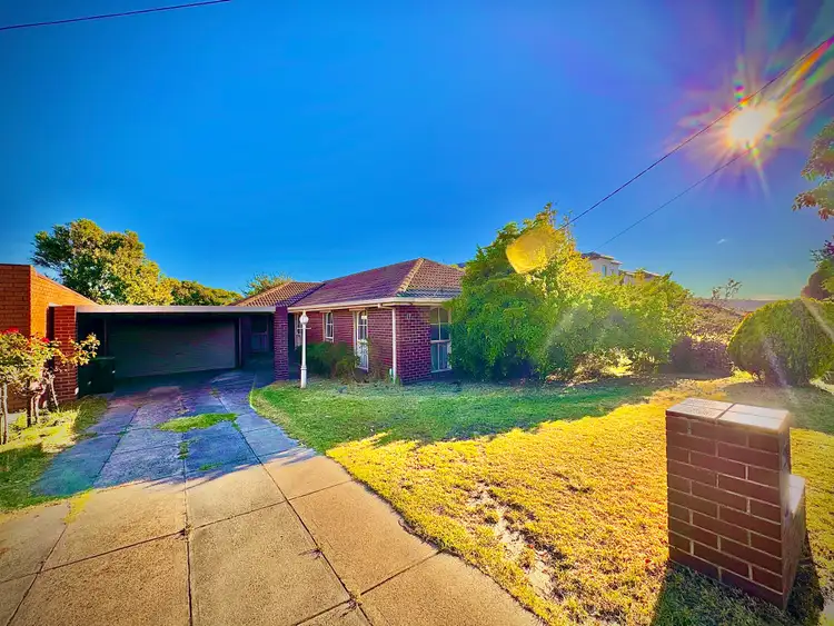 17 Howe Avenue, Dandenong North VIC 3175