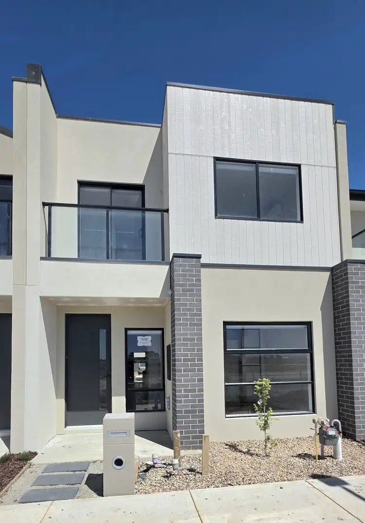 9 Olivia Lane, Clyde VIC 3978