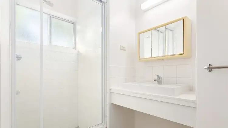 Fourth view of Homely unit listing, 4/62 Macquarie Street, St Lucia QLD 4067