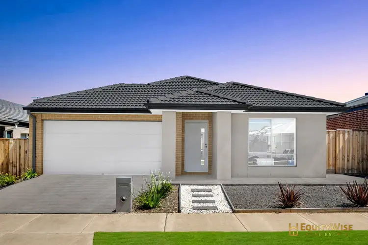 6 Sparland Street, Manor Lakes VIC 3024