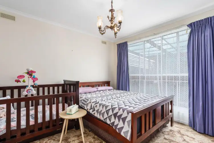 Fifth view of Homely house listing, 10 Ulmara Place, Keilor Downs VIC 3038