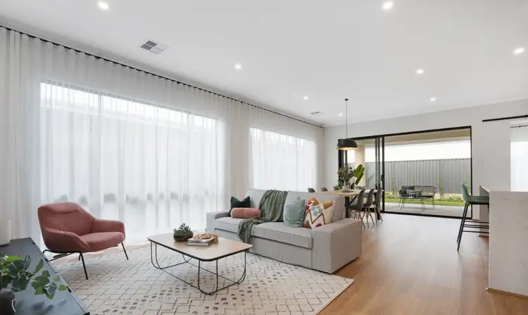 Sixth view of Homely house listing, 8 Entwistle Way, Aveley WA 6069