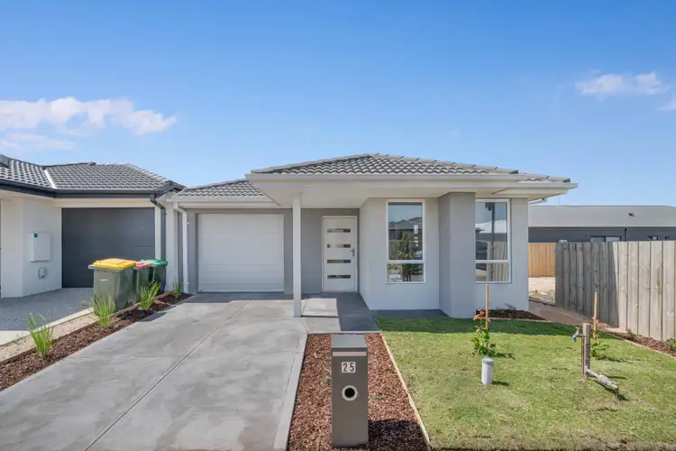 25 Skipper Avenue, Lara VIC 3212