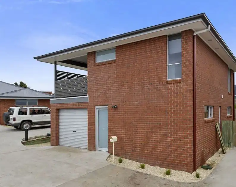 Main view of Homely townhouse listing, 8/11 Kingston View Drive, Kingston TAS 7050