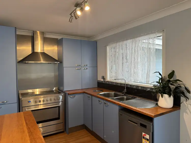 399 The Lakes Way, Tuncurry NSW 2428