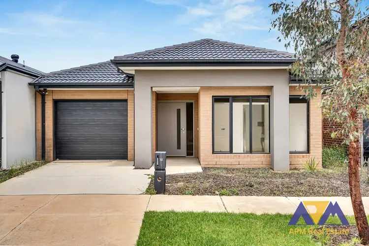 16 HEIDELBERG STREET, Mambourin VIC 3024