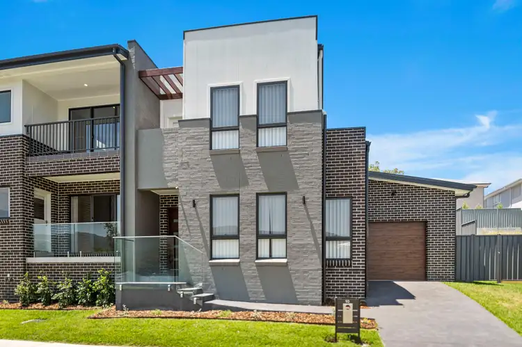 10 Lemon Gr, Stream Hill NSW 2526