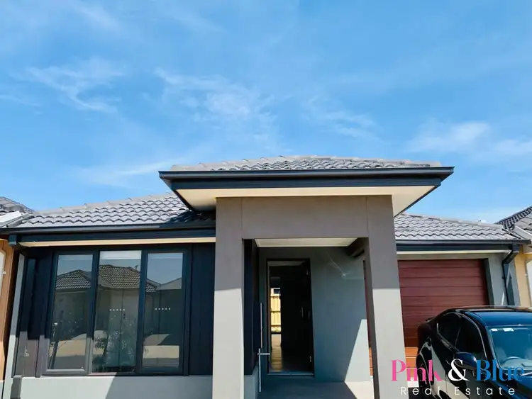 9 Akram Way, Rockbank VIC 3335