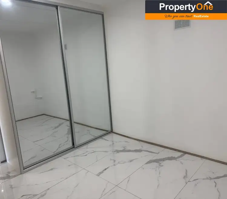 871 Loder Lane, Punchbowl NSW 2196