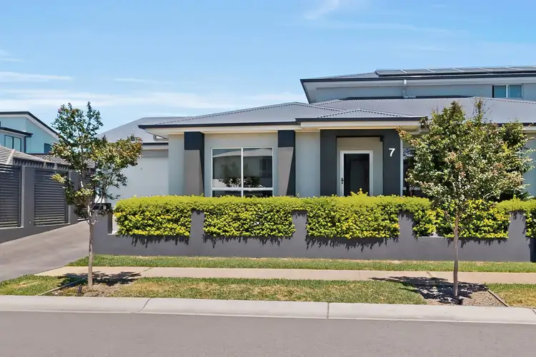 7 Klippel Street, Oran Park NSW 2570