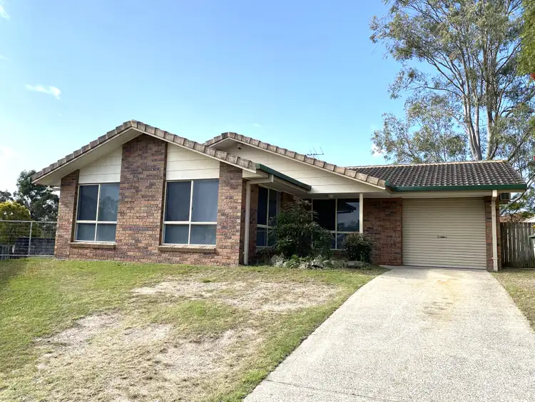 4 Leigh Place, Edens Landing QLD 4207
