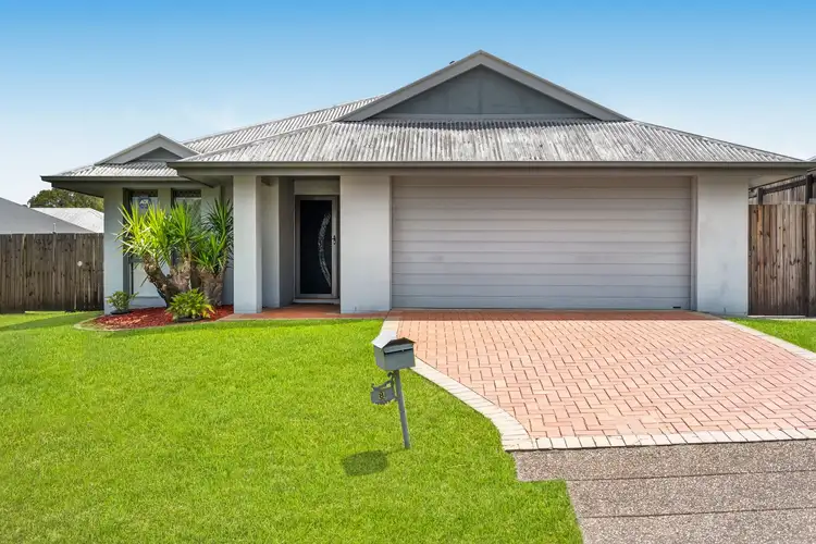 8 Hazelmere Crescent