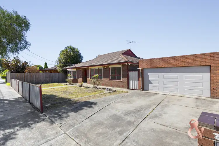 27 Barry Road