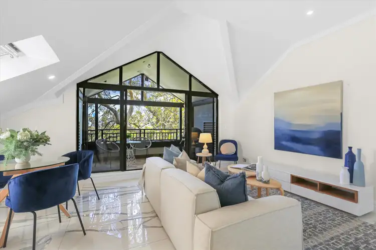 433 Alfred Street North