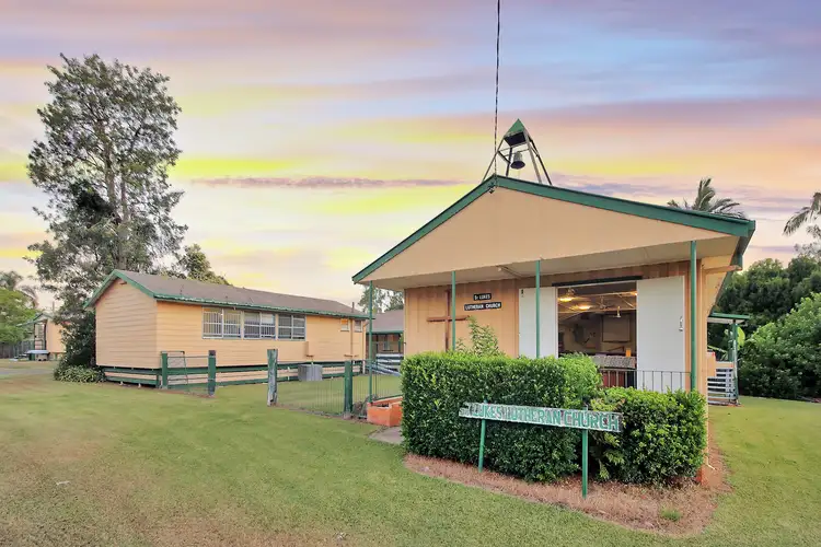 6 Pamela Crescent