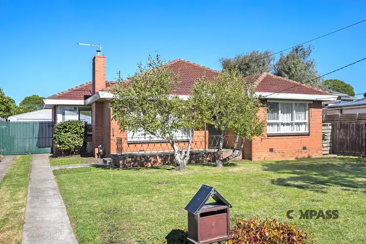 6 ILUKA COURT