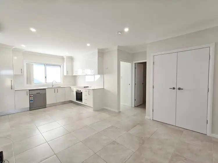 21A Oakes Road