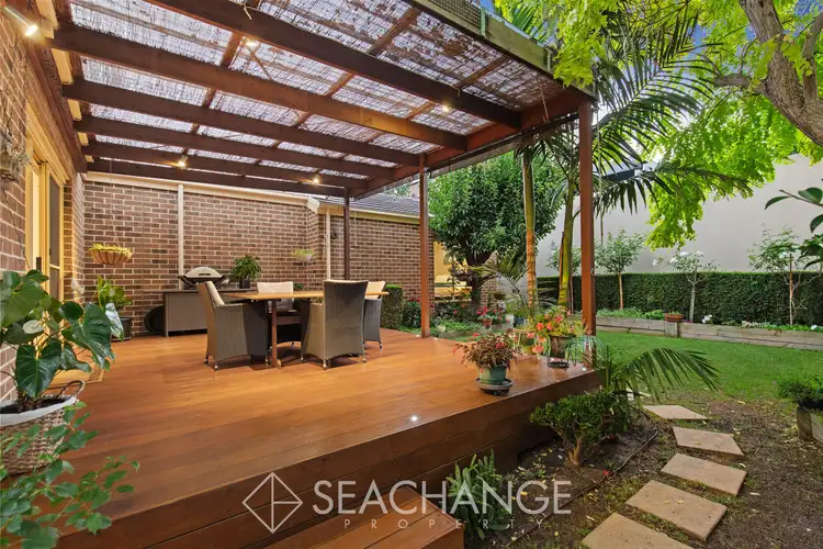 110 Barkly Street