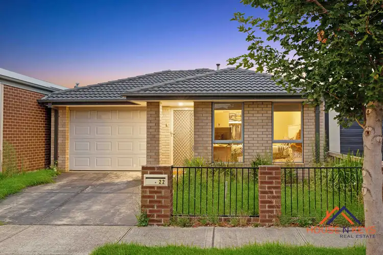 22 Maywood Street