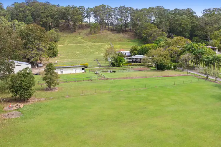 212 Petrie Creek