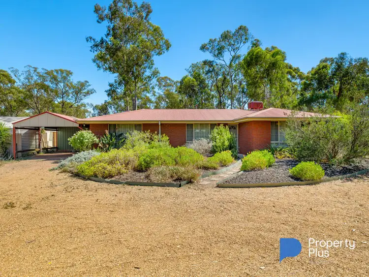 6 Peake Court