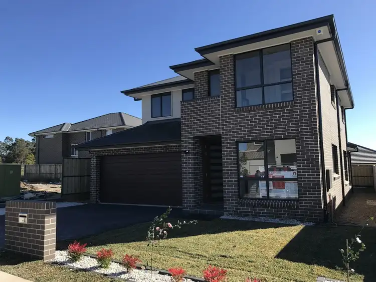 4 Hooper Road