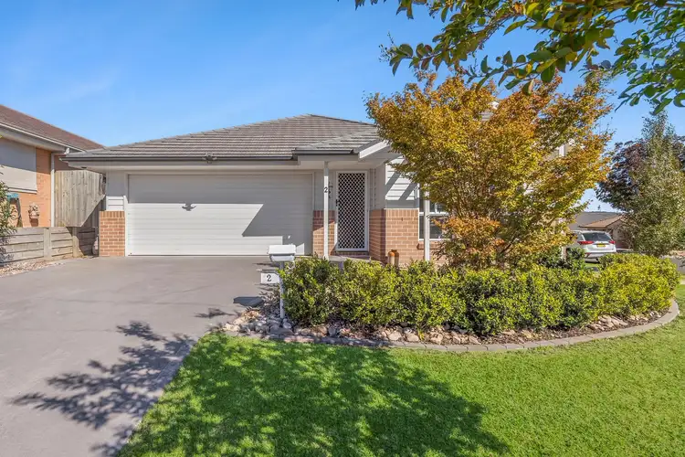 2 McAlroy Place