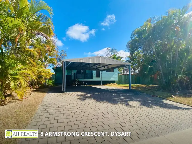 8 Armstrong Crescent